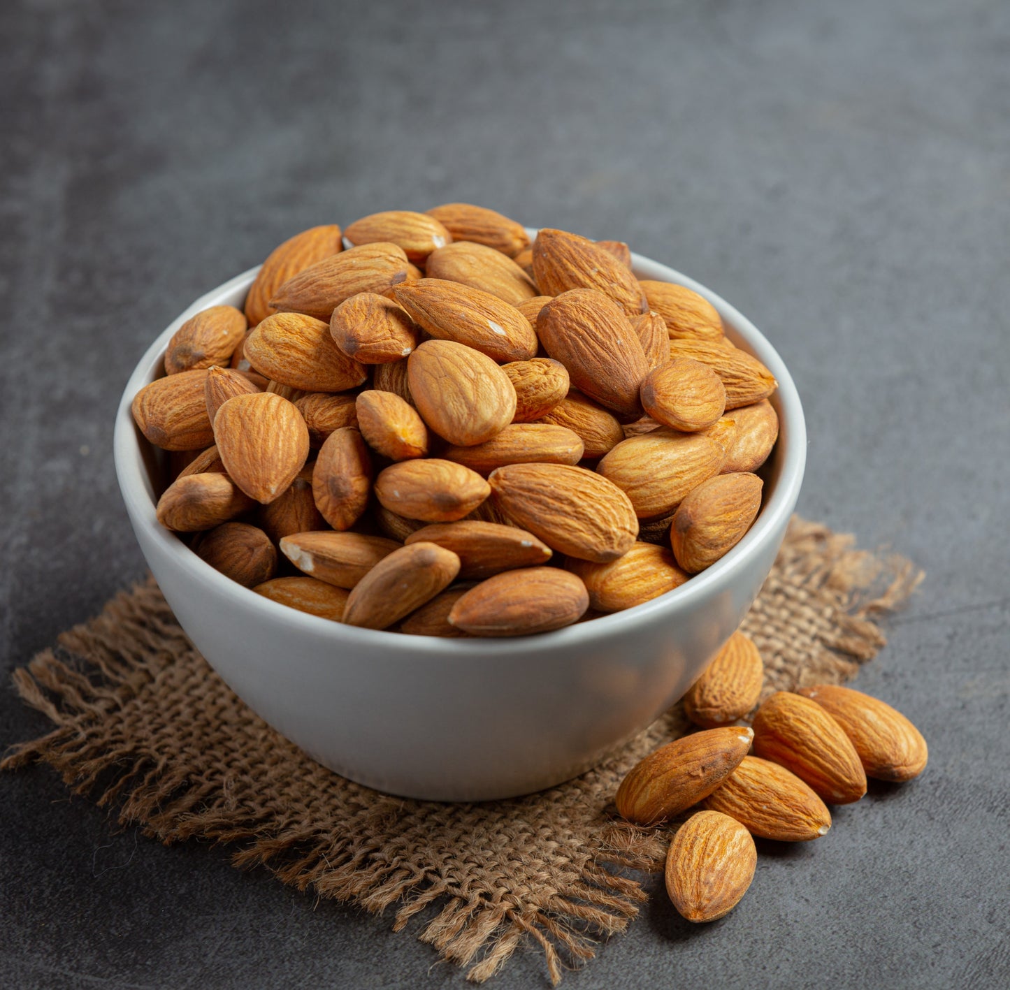 Almond Kernal 20/22
