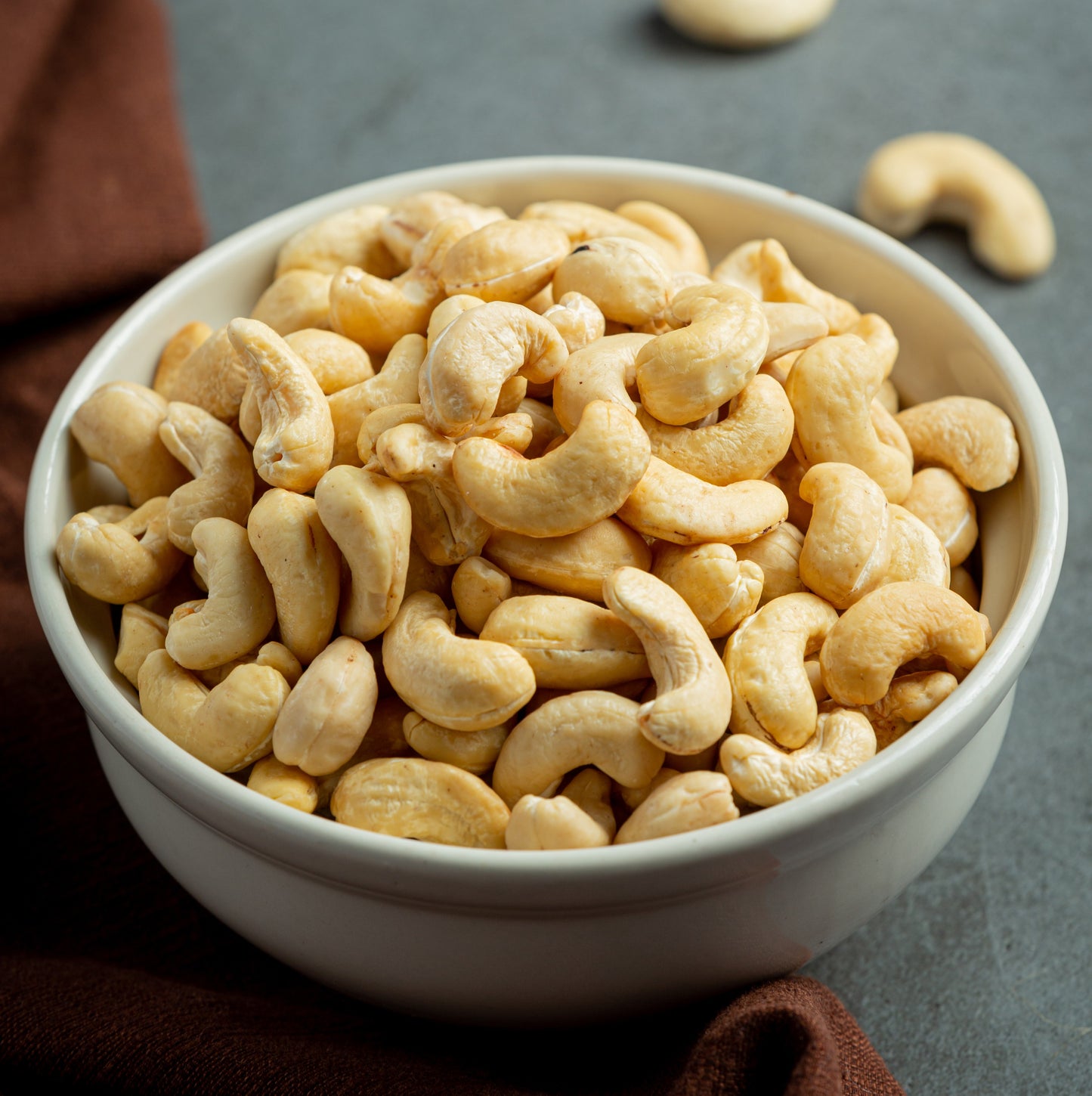 Cashew W320