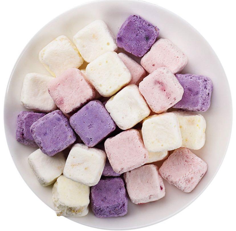FREEZE-DRIED FLAVOURED YOGURT